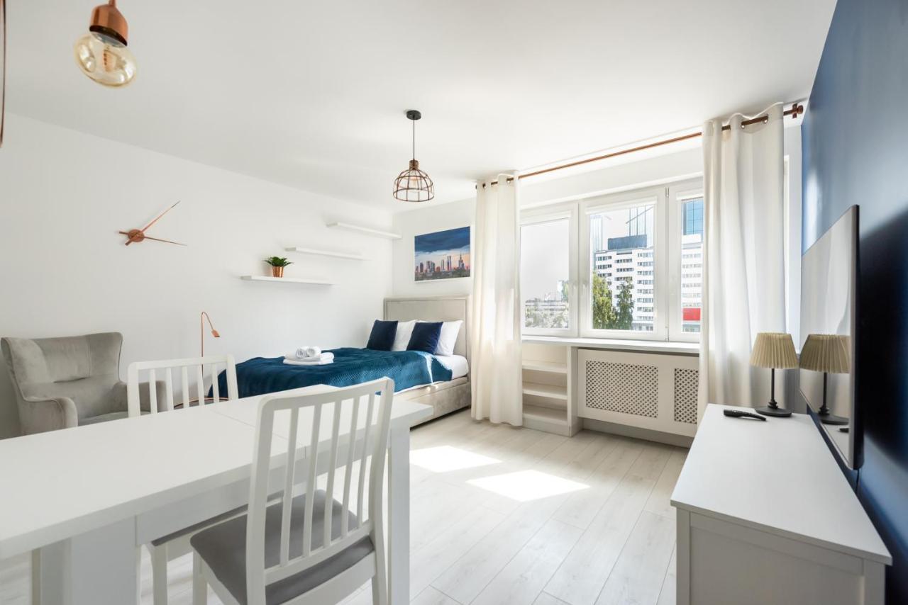 Zlota Blue Modern Apartment